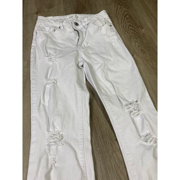 Almost Famous Women's High Rise Flare Ripped Jeans White Size 5 - Picture 6 of 10